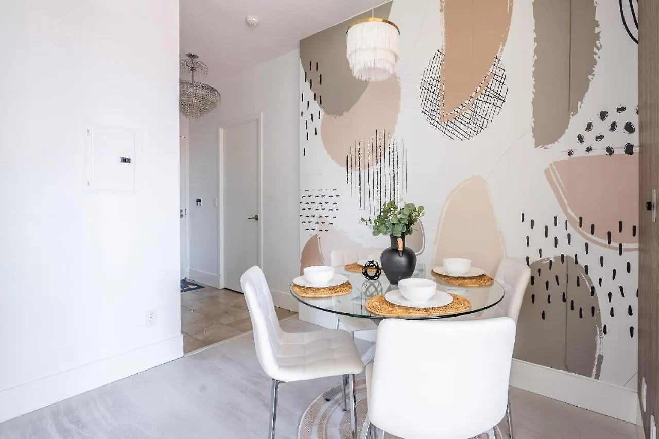 Luxury Suite With Private Patio In Downtown טורונטו קנדה