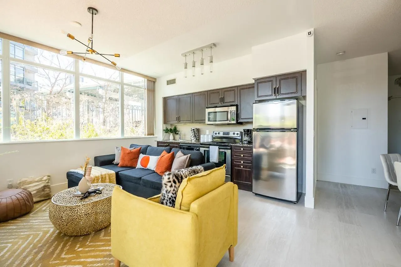 דירה Luxury Suite With Private Patio In Downtown טורונטו